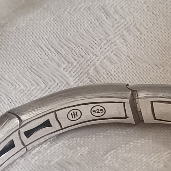 John Hardy Bamboo Brushed Sterling Silver Curved Hinged Bangle, Size Small - Picture 6 of 11